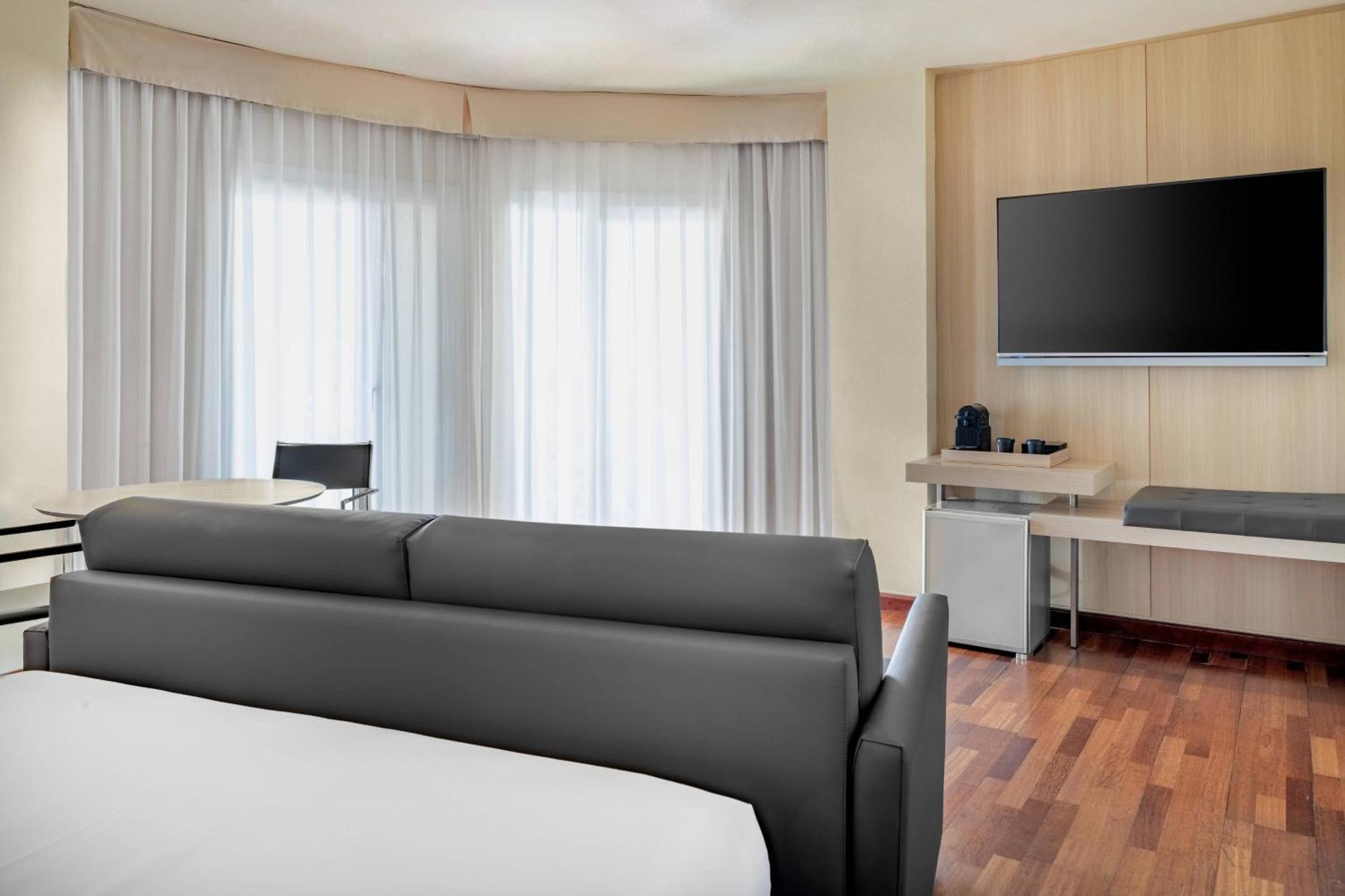 Hotel Ac La Linea By Marriott